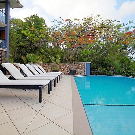 Aparthotel At Waterfront Whitsunday Retreat - Adults Only à Airlie Beach Extérieur photo