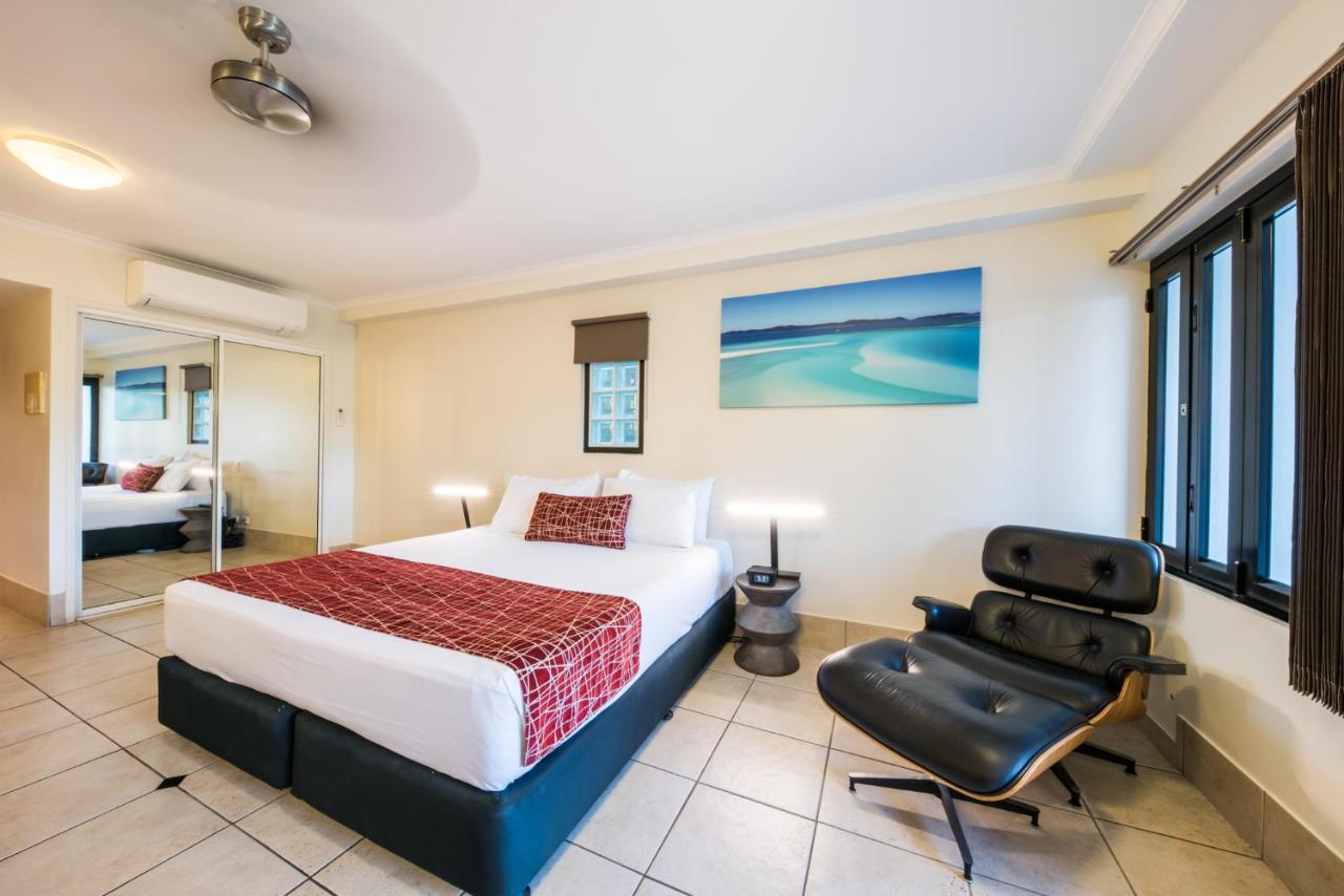 Aparthotel At Waterfront Whitsunday Retreat - Adults Only à Airlie Beach Extérieur photo