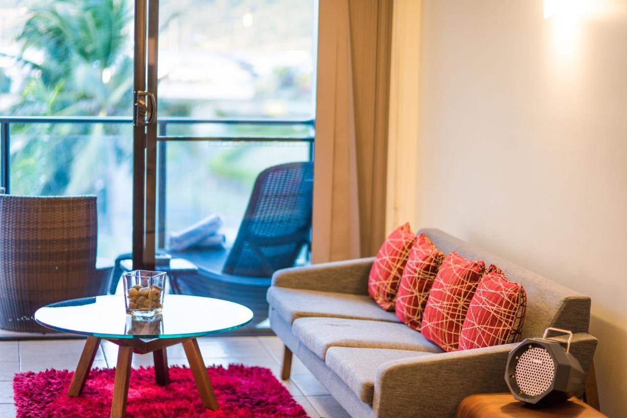 Aparthotel At Waterfront Whitsunday Retreat - Adults Only à Airlie Beach Extérieur photo
