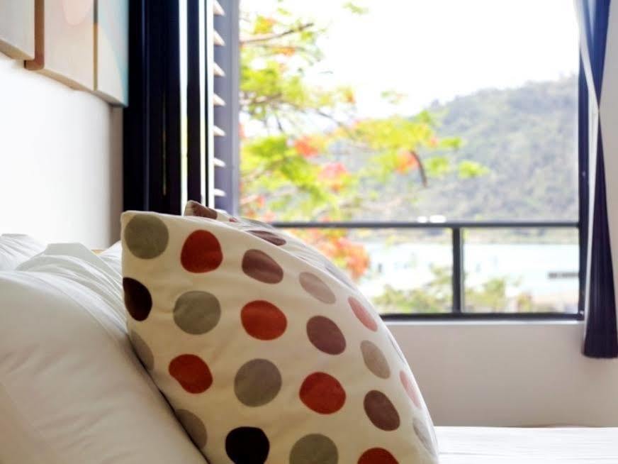 Aparthotel At Waterfront Whitsunday Retreat - Adults Only à Airlie Beach Extérieur photo